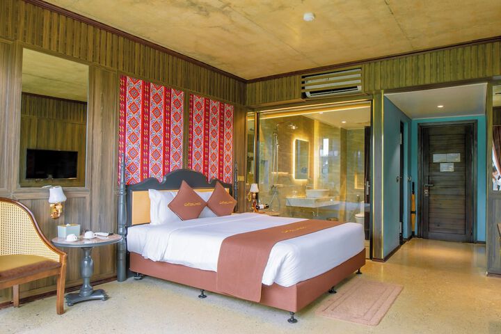 Room 35 of 190