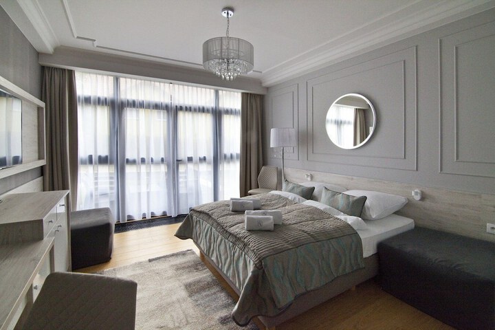 Room 194 of 272