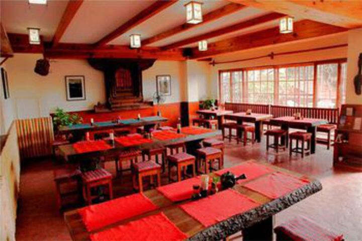 Dining 6 of 27