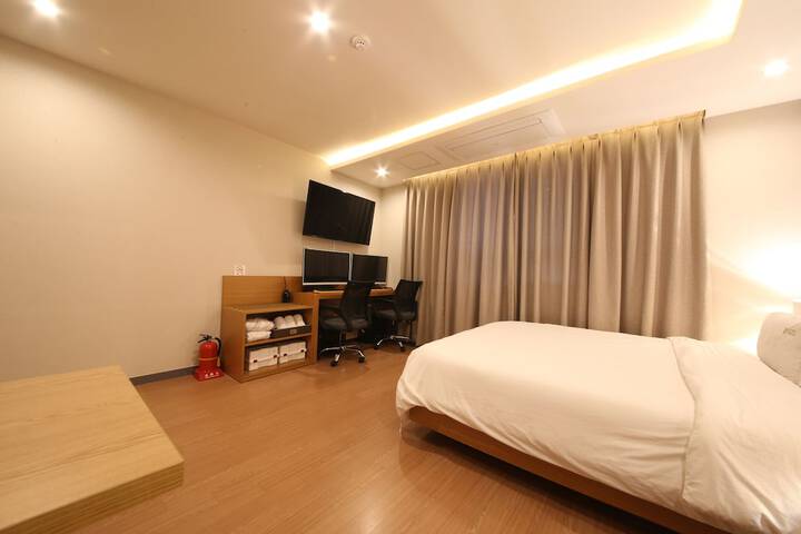 Room 46 of 110