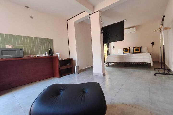 Room 8 of 37