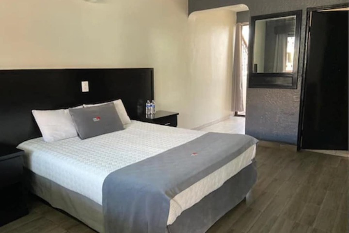 Room 5 of 27