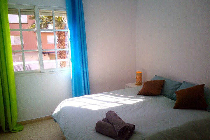 Room 4 of 33