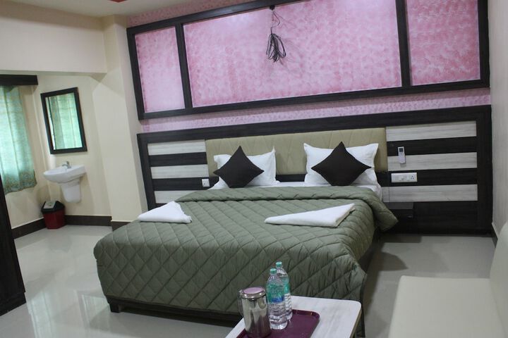 Room 5 of 24