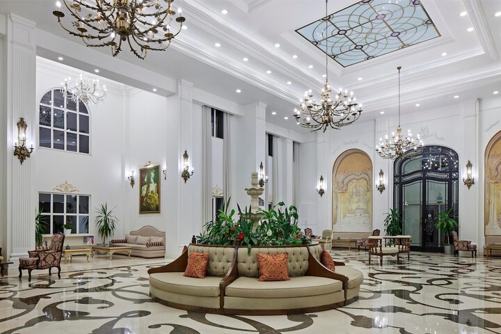 Hotel Interior 4 of 186
