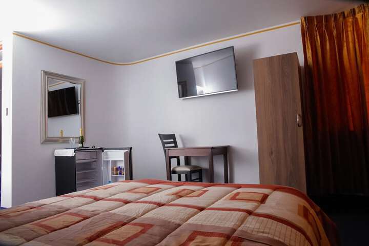 Room 19 of 29