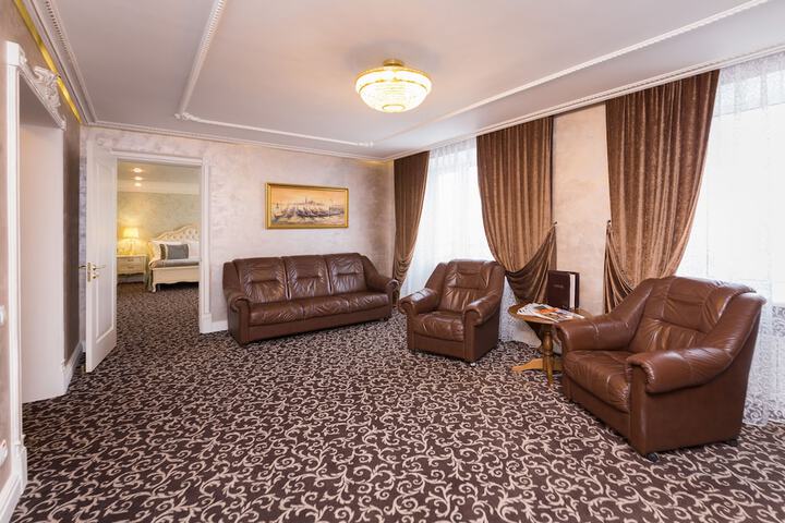 Room 18 of 45