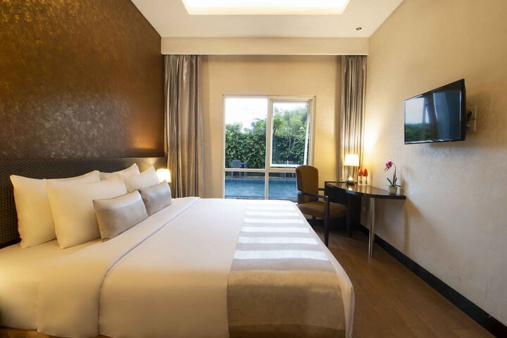 Room 3 of 26