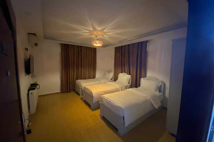 Room 13 of 44
