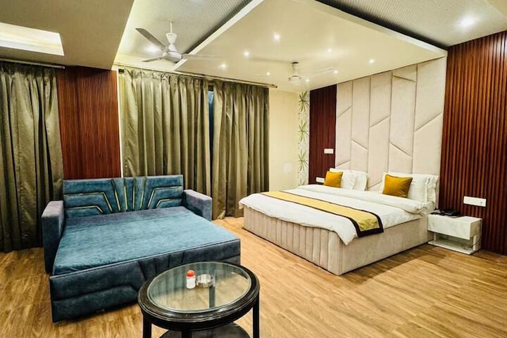 Room 21 of 79