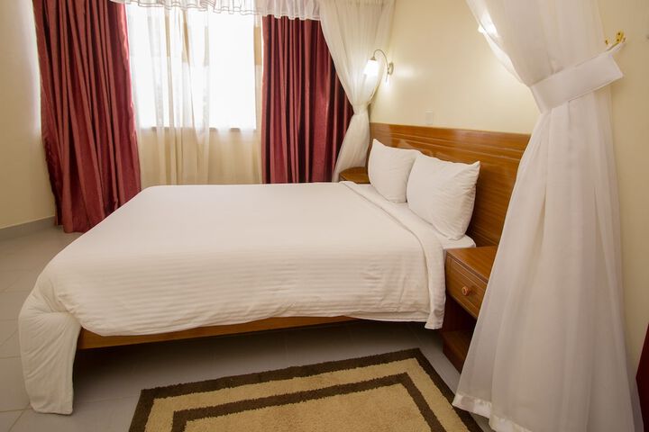 Room 6 of 46