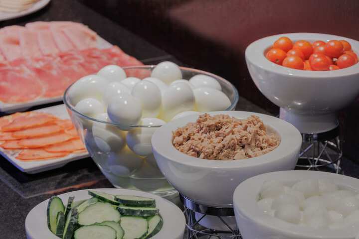 Dining 36 of 55