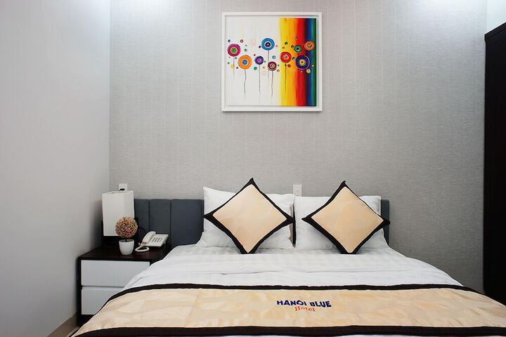Room 15 of 38
