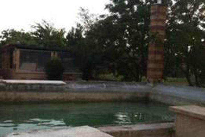 Property Grounds 37 of 48