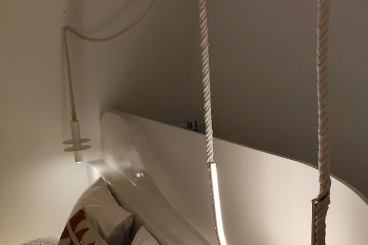 Room 75 of 189