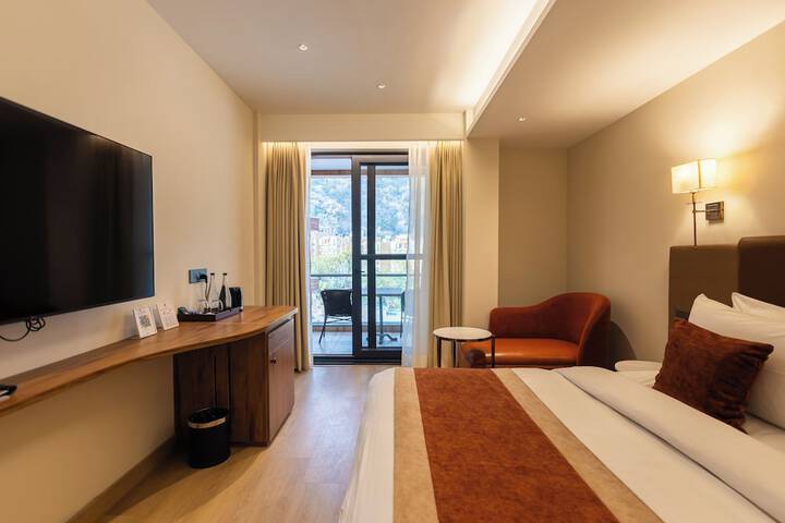 Room 38 of 123