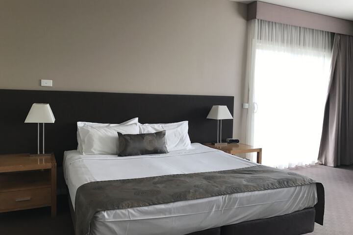 Room 5 of 31