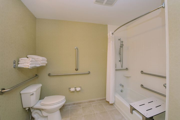2 Queen Beds (8 of 19)