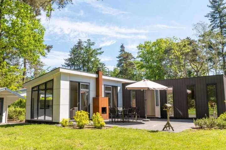 Modern Chalet With Terrace Near Rockanje in Hellevoetsluis