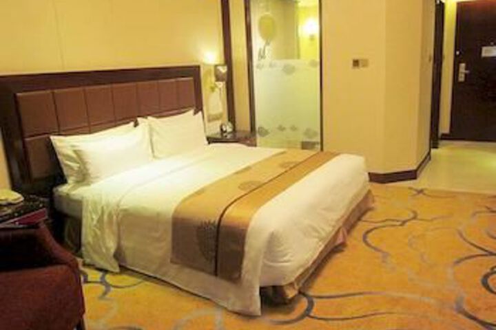 Room 32 of 101
