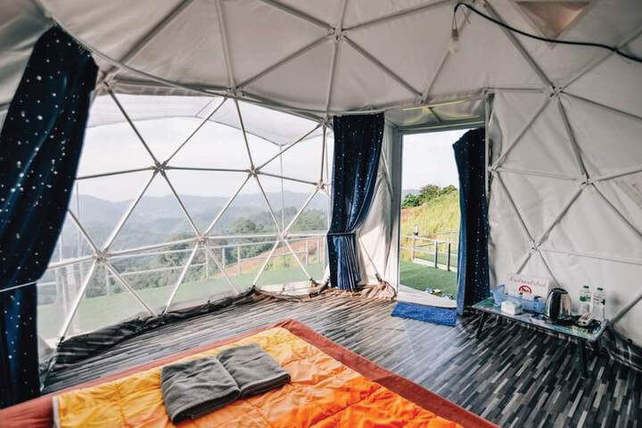 Ahcnng Camp in Mae Rim