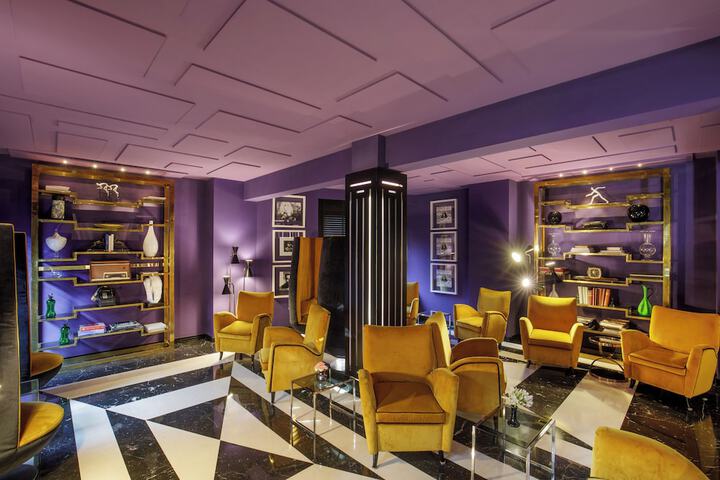 Entrance & Lobby