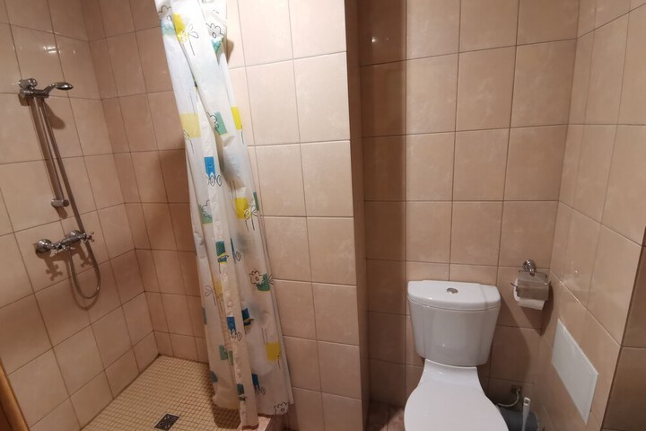 Room 29 of 34