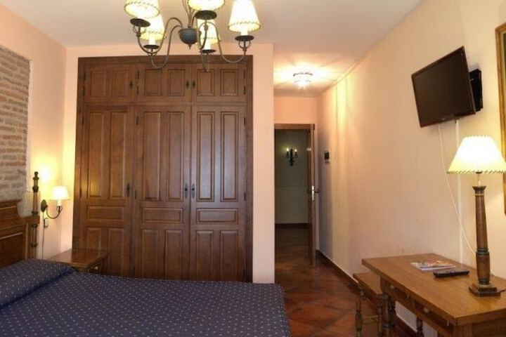 Room 14 of 72