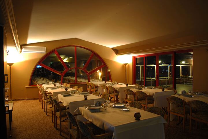 Food court