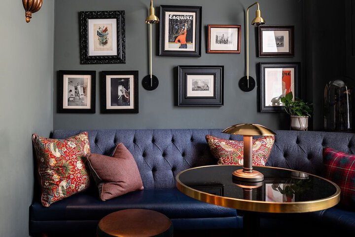 Lounge 119 of 133