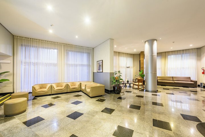 Entrance & Lobby