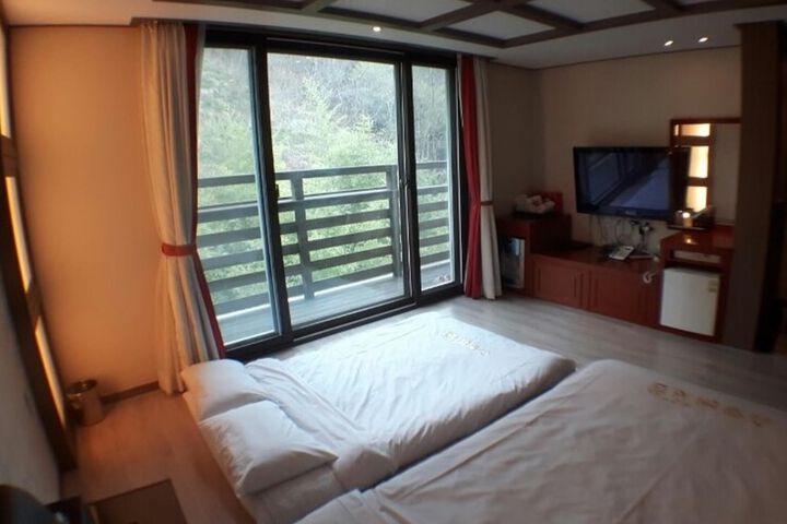 Room 41 of 58
