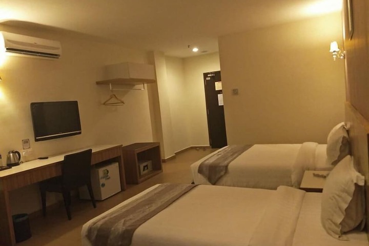 Room 19 of 59