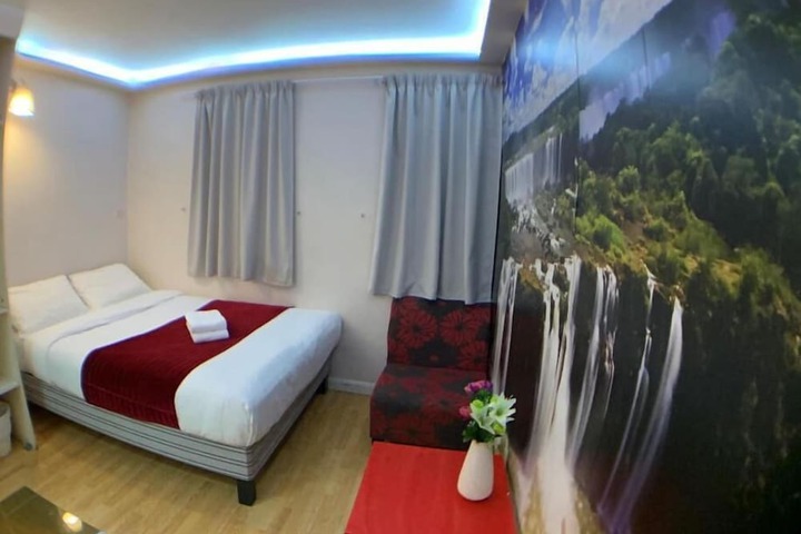 Room 3 of 26