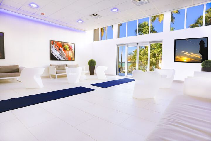Guest Lobby