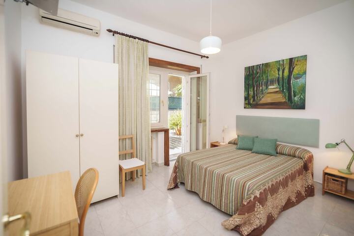Room 8 of 29