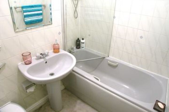 Room 2 of 23