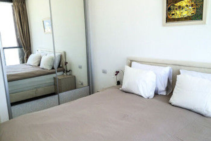 Room 42 of 120