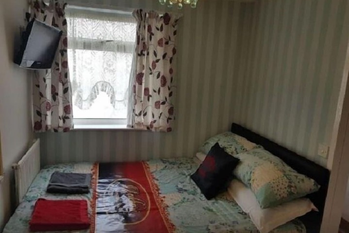 Room 3 of 35