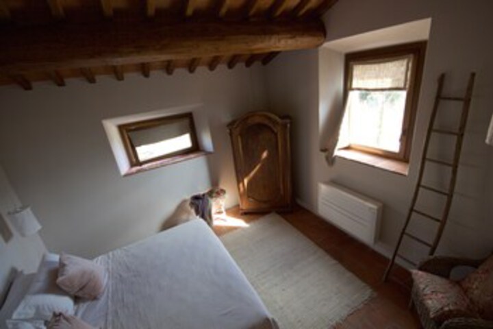 Room 19 of 168
