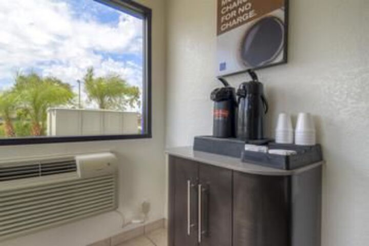 Hotel Interior 20 of 24