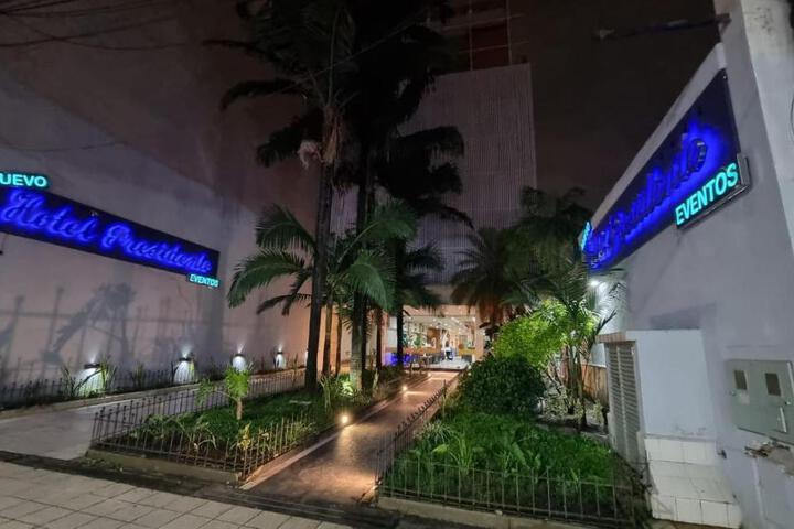 Hotel 8 of 15