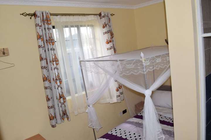Room 5 of 15