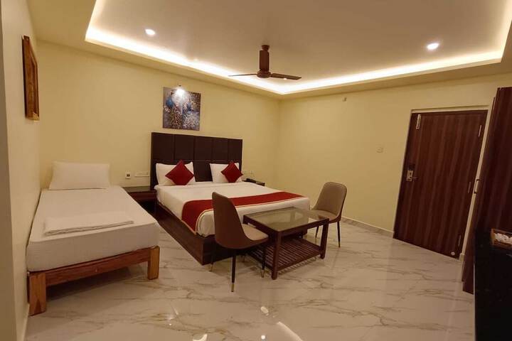 Room 7 of 26