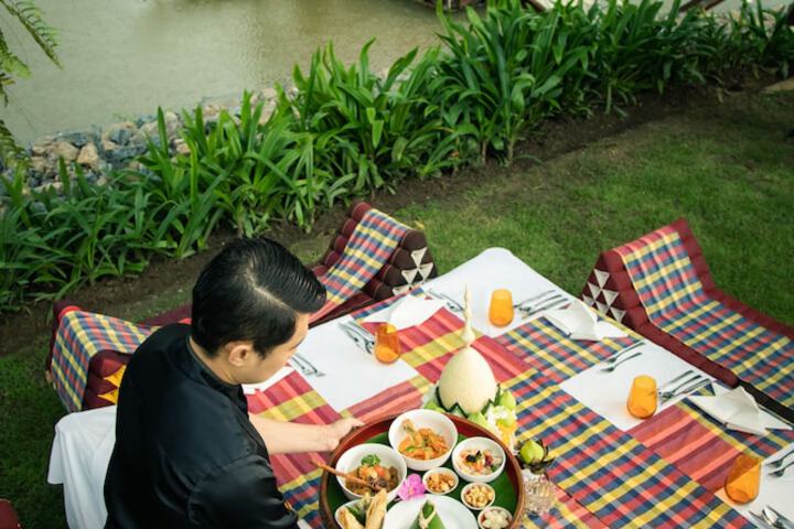 Dining 88 of 142