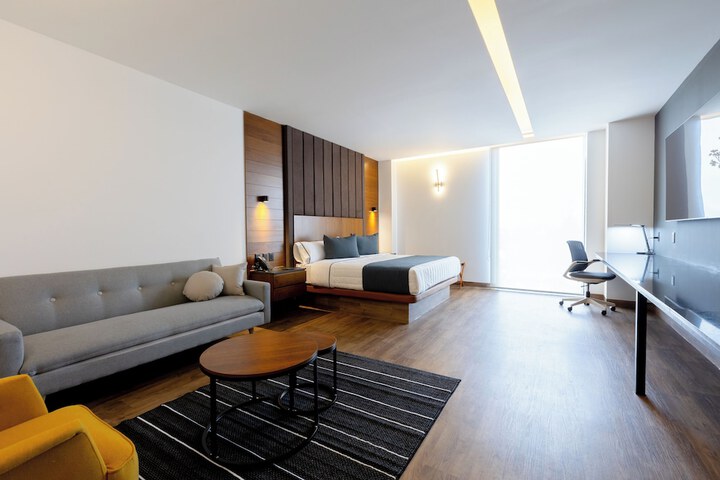 Room 17 of 50