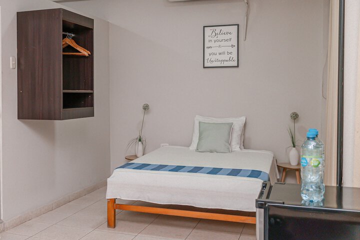 Room 7 of 28