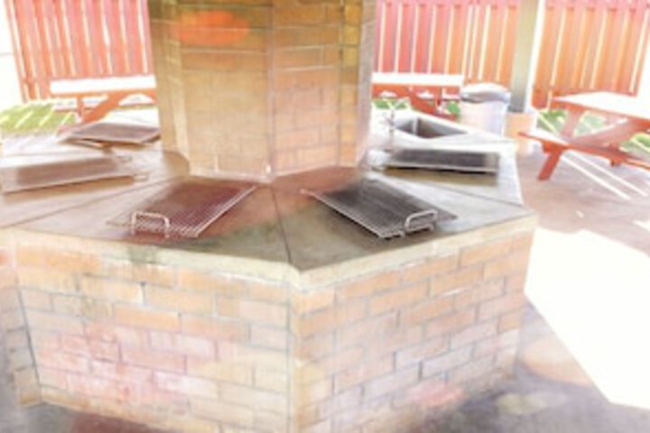 Property Grounds 115 of 123