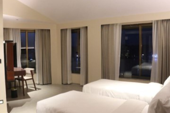 Room 8 of 57