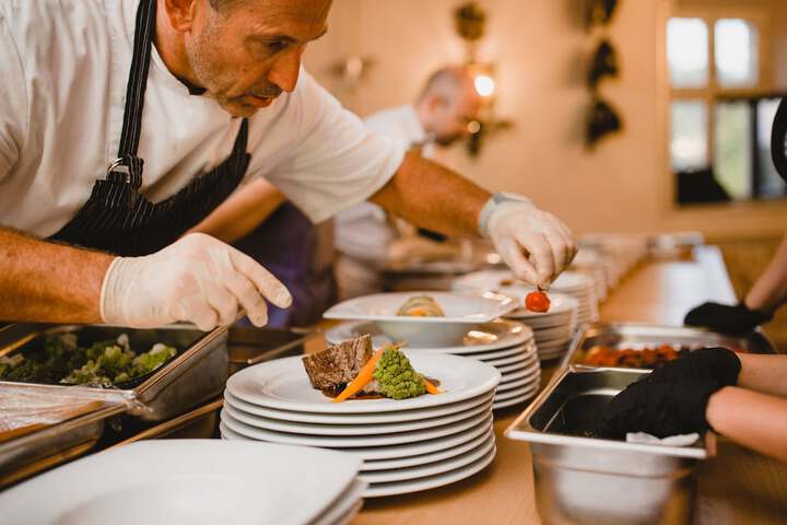 Dining 36 of 51
